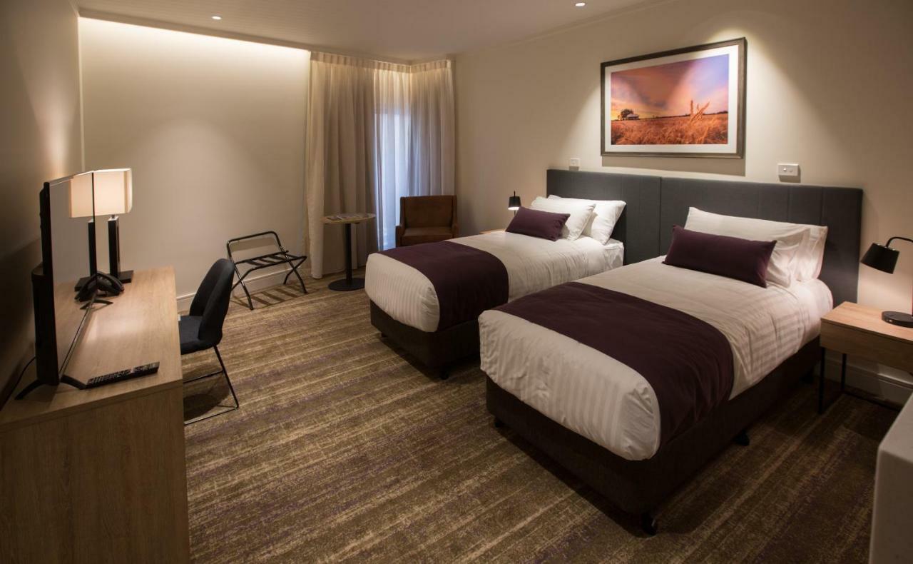 Porter'S Plainland Hotel Kültér fotó